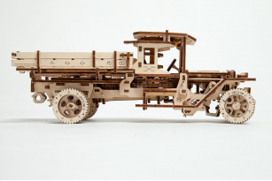 Модель «Вантажівка  UGM-11»